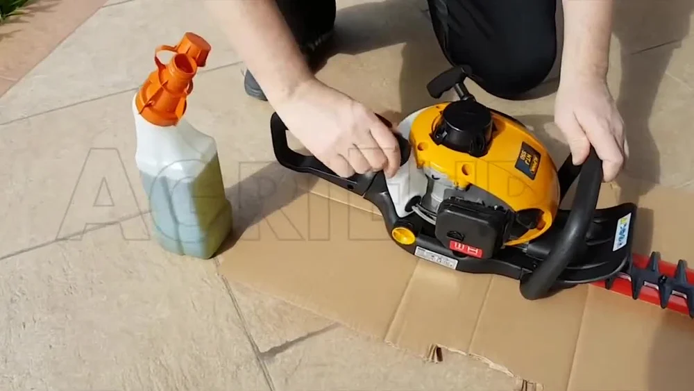 GASOLINE GHEDGE TRIMMER - Image 3